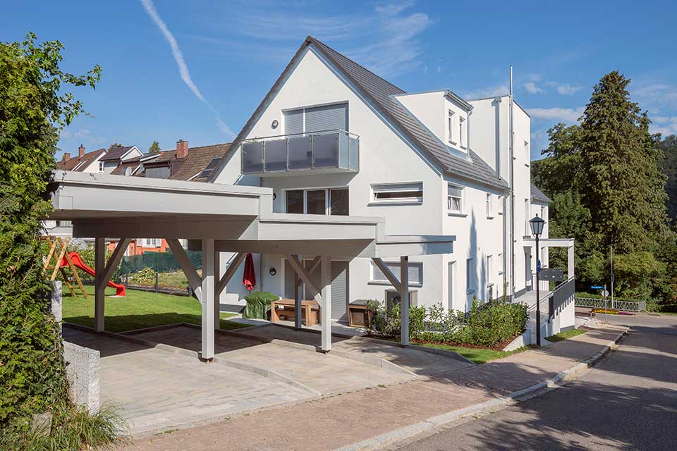 Foto eines Mehrfamilienhauses